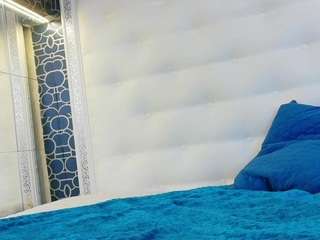 Karissia live cam preview