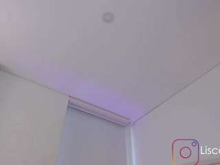 valeria-sanz Live Webcam on CamSoda