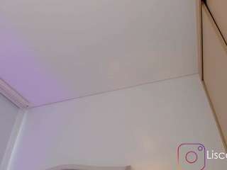 valeria-sanz Live Webcam on CamSoda