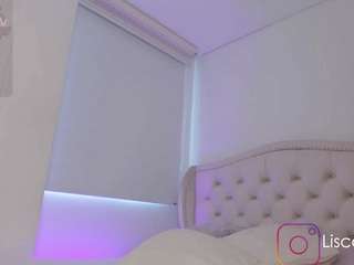 Live webcam model valeria-sanz on Soda Cams