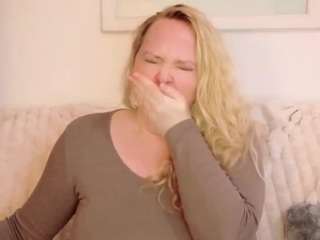 laurasky Live Webcam on CamSoda