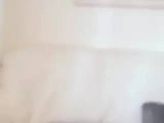 LauraSky's Live Sex Cam Show