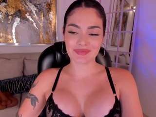 Live webcam model giaferrera on Soda Cams