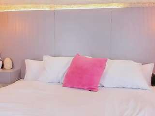 natalia-20 live cam preview