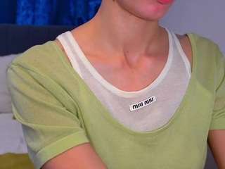 le modèle daniellethomas est en webcam porno dans un show sur le site camsoda, il possède les tags suivants: amateur,pussy,young adult,teen-18,tease,striptease,strip,spank,ass,shaved-pussy,flashing,fingers,fetish,feet,dildo,cum,blue eyes,asshole,college,hd