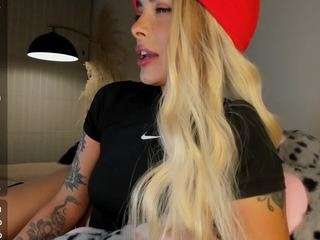 lyannaa webcam
