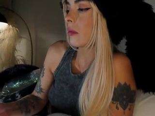  lyannaa chat room
