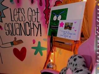 lyannaa Live Webcam on CamSoda