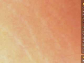 lyannaa Live Webcam on CamSoda