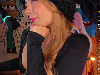 lyannaa Live Webcam on CamSoda