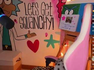 lyannaa Live Webcam on CamSoda