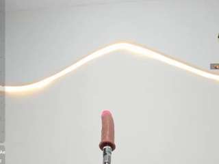 bigbeautyass's CamSoda show and profile