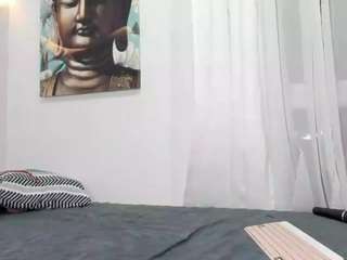 Live webcam model bigbeautyass on Soda Cams