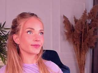 daintydell Live Webcam on CamSoda