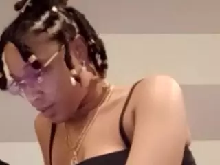 AstridEgypt's Live Sex Cam Show