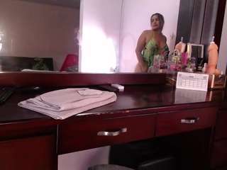 Live webcam model cocksuckingslut on Soda Cams