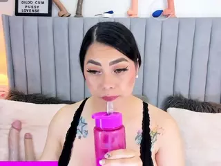 arriadna's Live Sex Cam Show