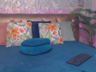 LindaMaia live cam preview