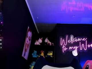 stelleknox Live Webcam on CamSoda