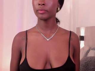 naomiadams Live Webcam on CamSoda
