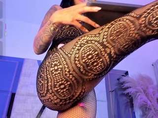 Megan Foxy live cam preview