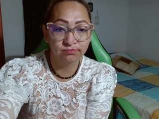 cataleya-ardient... Live Webcam on CamSoda