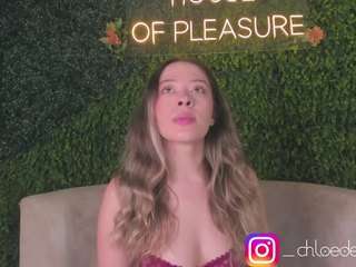 Chloe Dee