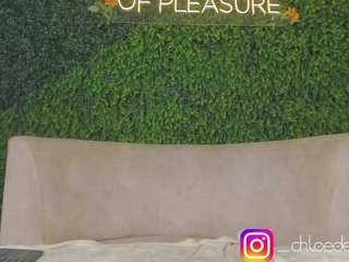 chloedee Live Webcam on CamSoda