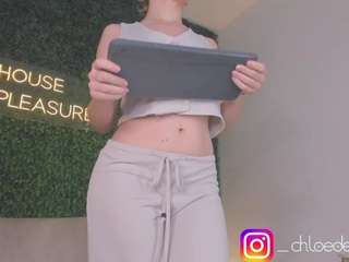 Chloe Dee