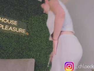 Chloe Dee