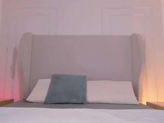 Live webcam model chloedee on Soda Cams