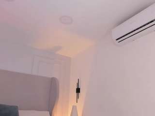 Live webcam model chloedee on Soda Cams