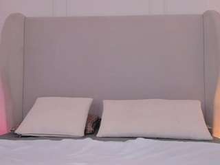 Live webcam model chloedee on Soda Cams