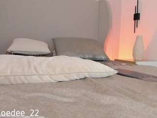 Live webcam model chloedee on Soda Cams