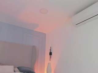 Live webcam model chloedee on Soda Cams