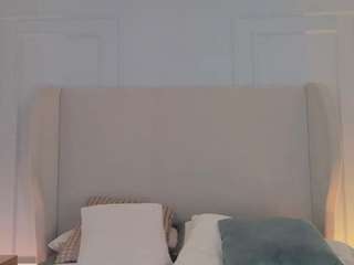 Live webcam model chloedee on Soda Cams