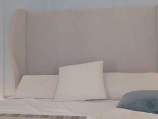 Live webcam model chloedee on Soda Cams