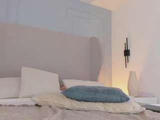 Live webcam model chloedee on Soda Cams