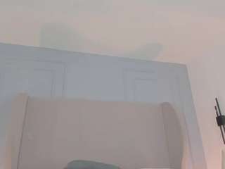 le modèle chloedee est en webcam porno dans un show sur le site camsoda, il possède les tags suivants: amateur,lush,toys,tight,shaved-pussy,sexy,saliva,riding,ride torso,pussy,public,ohmibod,anal,naked,natural,lovense,deepthroat,asshole,blondie,colombian