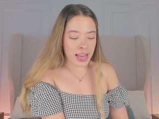 Chloe Dee
