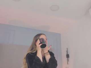 Chloe Dee