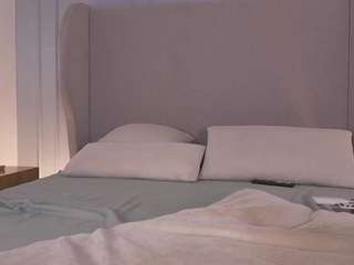 Chloe Dee live webcam show