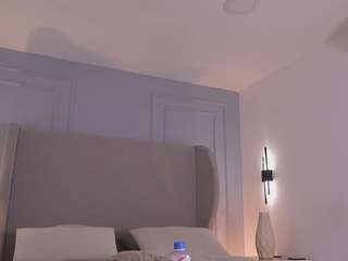 Chloe Dee live webcam show
