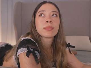 Chloe Dee