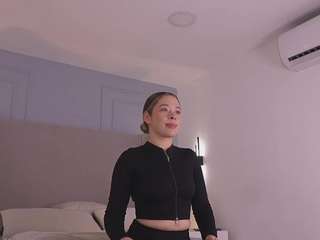 Chloe Dee