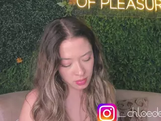 Chloe Dee's Live Sex Cam Show
