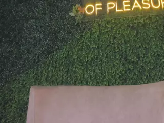 Chloe Dee's Live Sex Cam Show