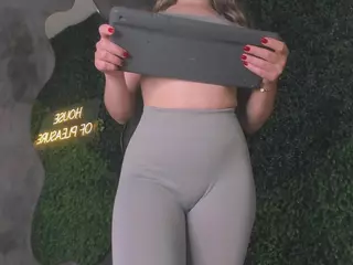 Chloe Dee's Live Sex Cam Show