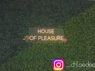 Chloe Dee's Live Sex Cam Show
