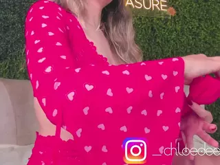 Chloe Dee's Live Sex Cam Show
